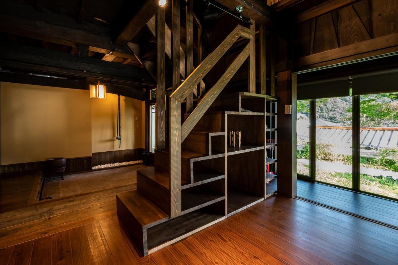 Livegrace House Lake Saiko 西湖古民家 Яманаши Екстериор снимка