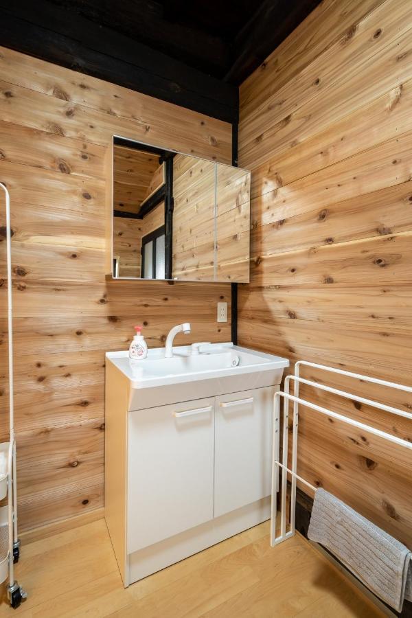 Livegrace House Lake Saiko 西湖古民家 Яманаши Екстериор снимка